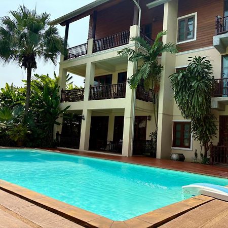 Shewe Wana Suite Resort Chiang Mai Extérieur photo
