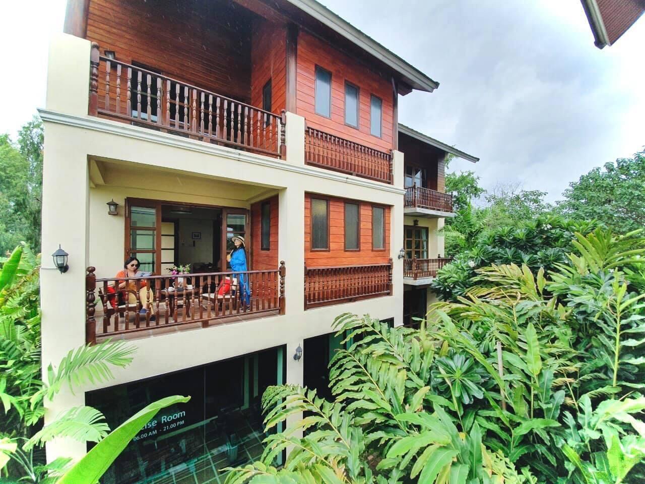 Shewe Wana Suite Resort Chiang Mai Extérieur photo